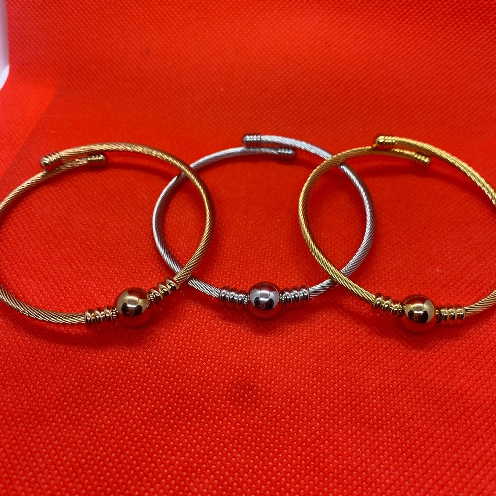 Tri color stainless steel bracelets